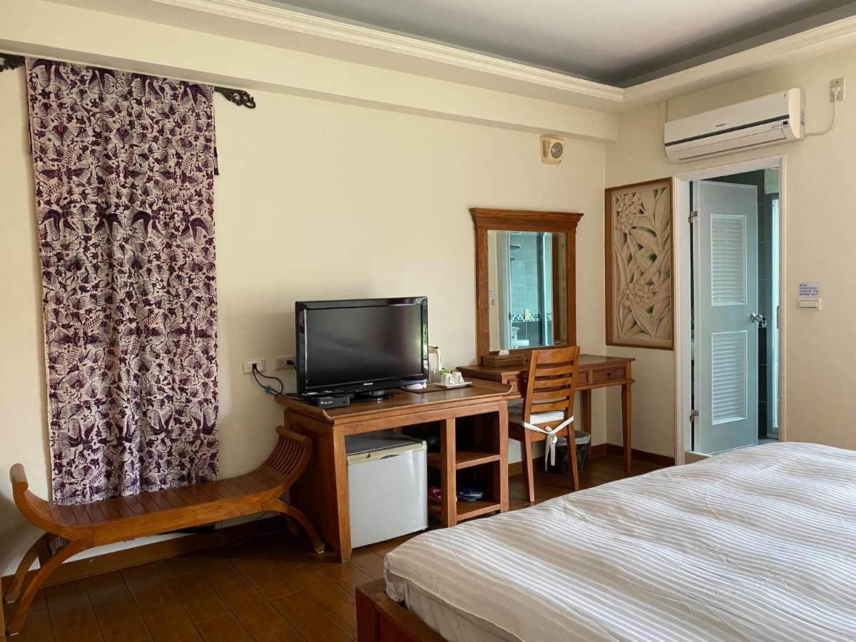Mamalulu Hostel Кендин Екстериор снимка