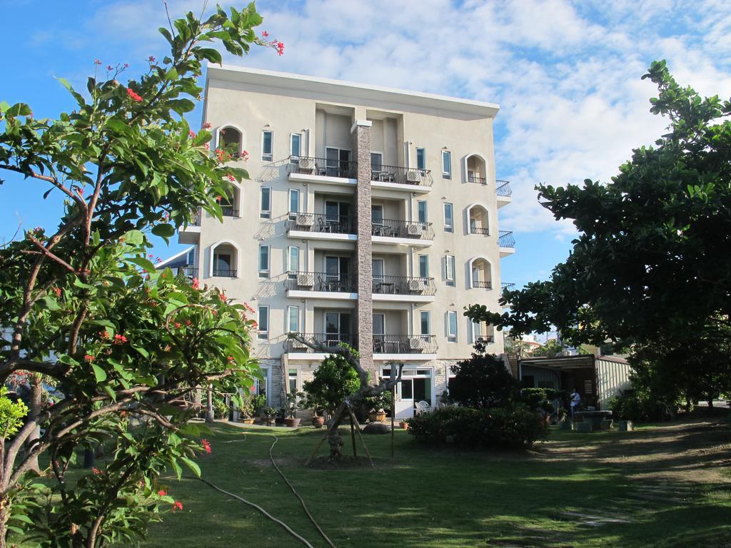 Mamalulu Hostel Кендин Екстериор снимка